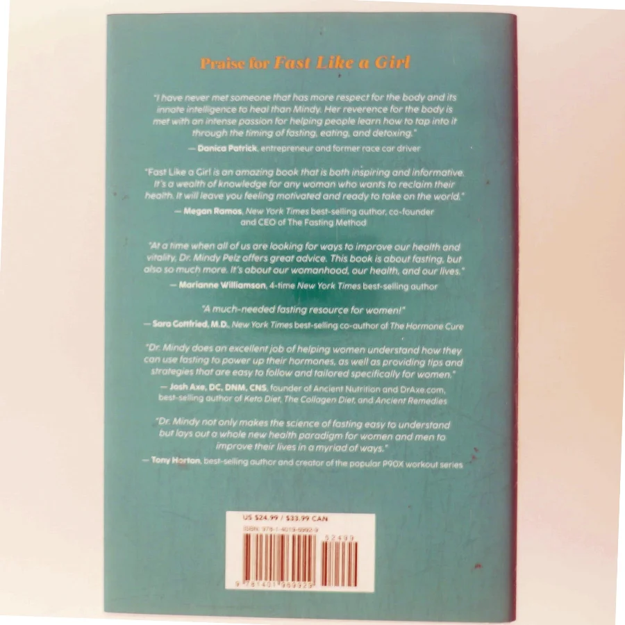 Fast like a girl : a woman's guide to using the healing power of fasting to burn fat, boost energy, and balance hormones af Mindy Pelz (Bog)