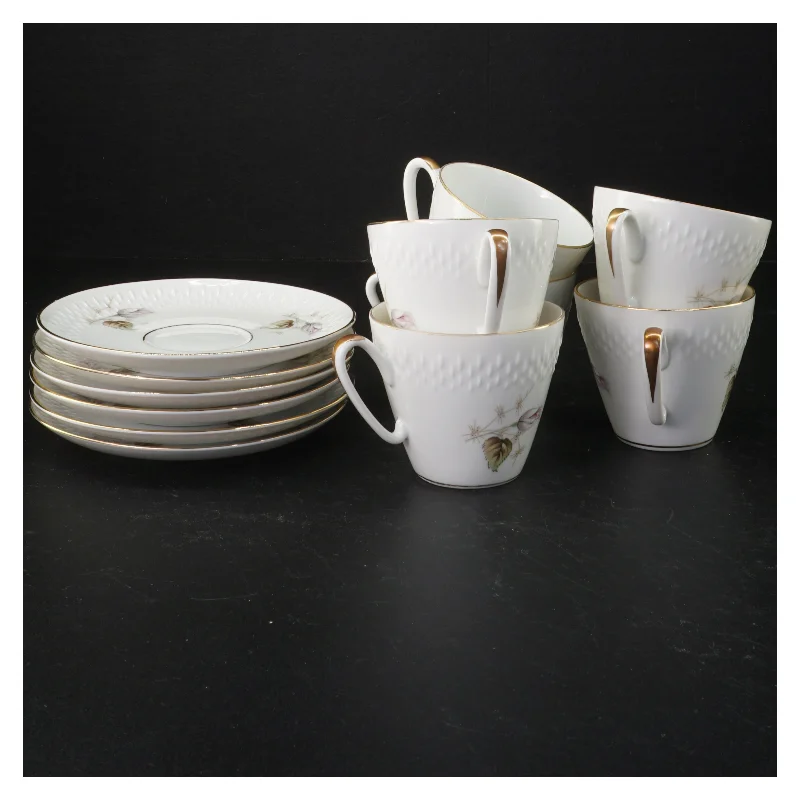 Porcelæn tekopper og underkopper fra Edelstein