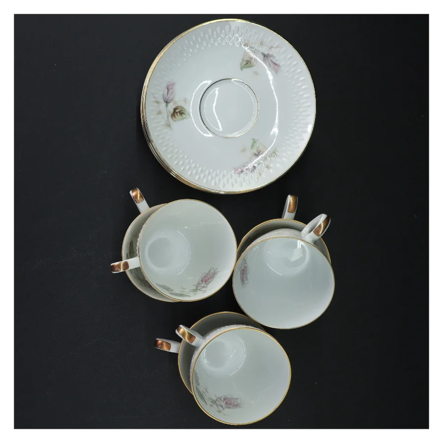 Porcelæn tekopper og underkopper fra Edelstein