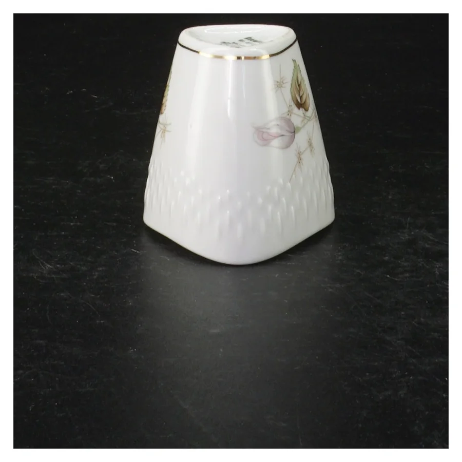 Hvidt porcelænsaskebæger fra Edelstein (str. 6 cm)