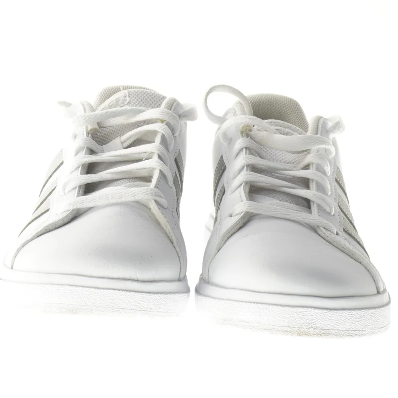 Adidas sneakers (str. 37 )