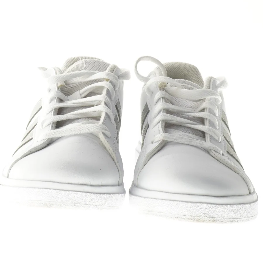 Adidas sneakers (str. 37 )