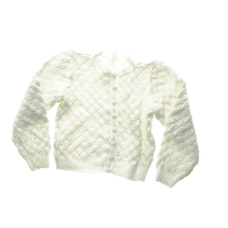 Hjemmestrikket hvid cardigan (str. 44 x 40 cm ærme 39 cm)