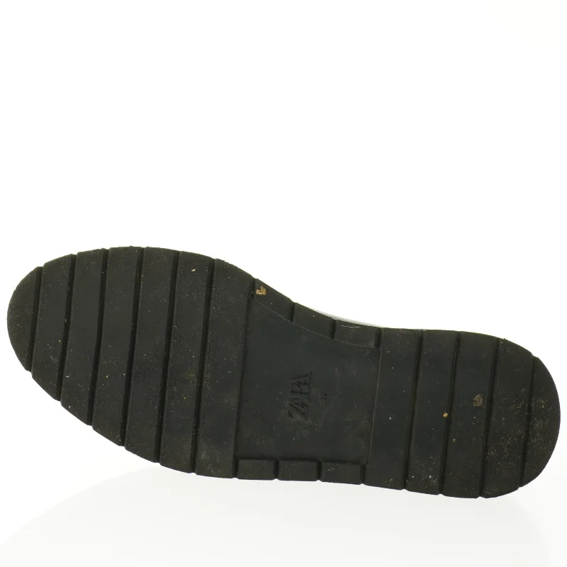 Sorte chelsea støvler fra Zara (str. 39)