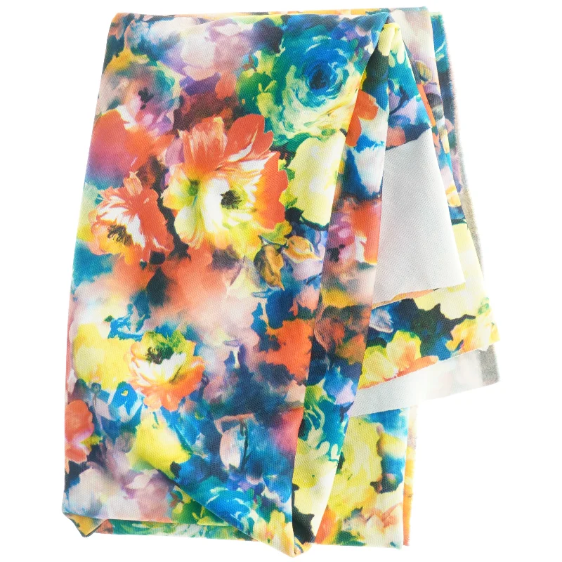 Blomstret stof (str. 100 x, 150 cm)