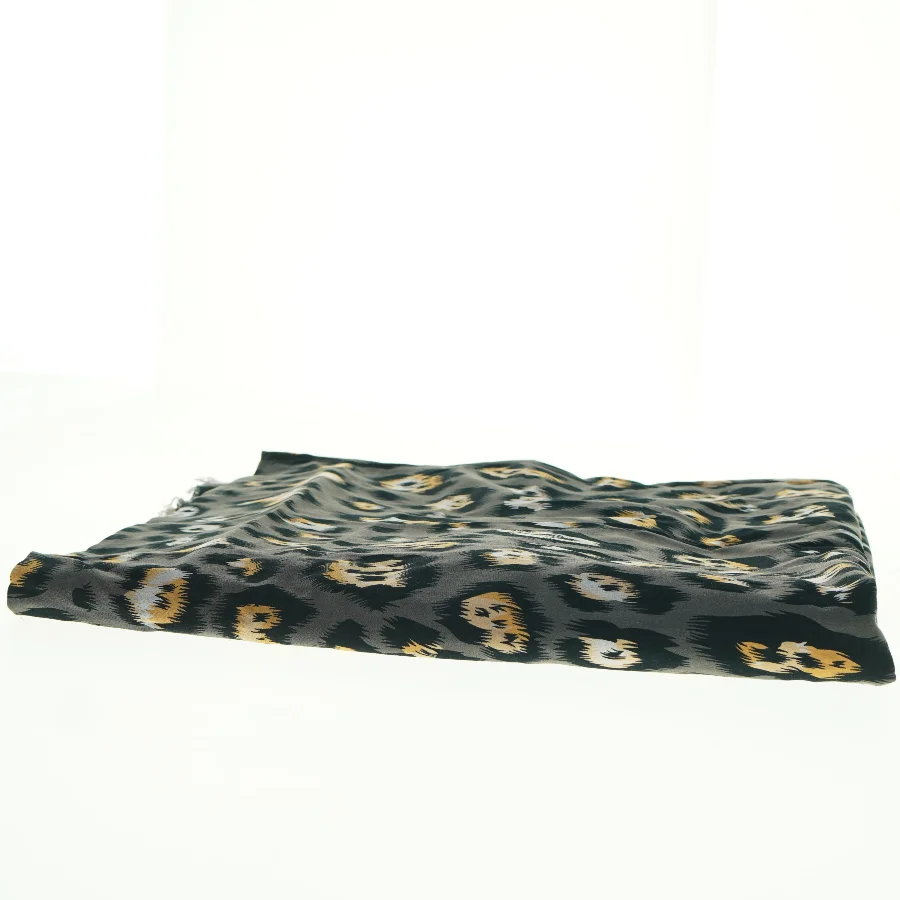 Dyreprint stof (str. 159 x, 142 cm)