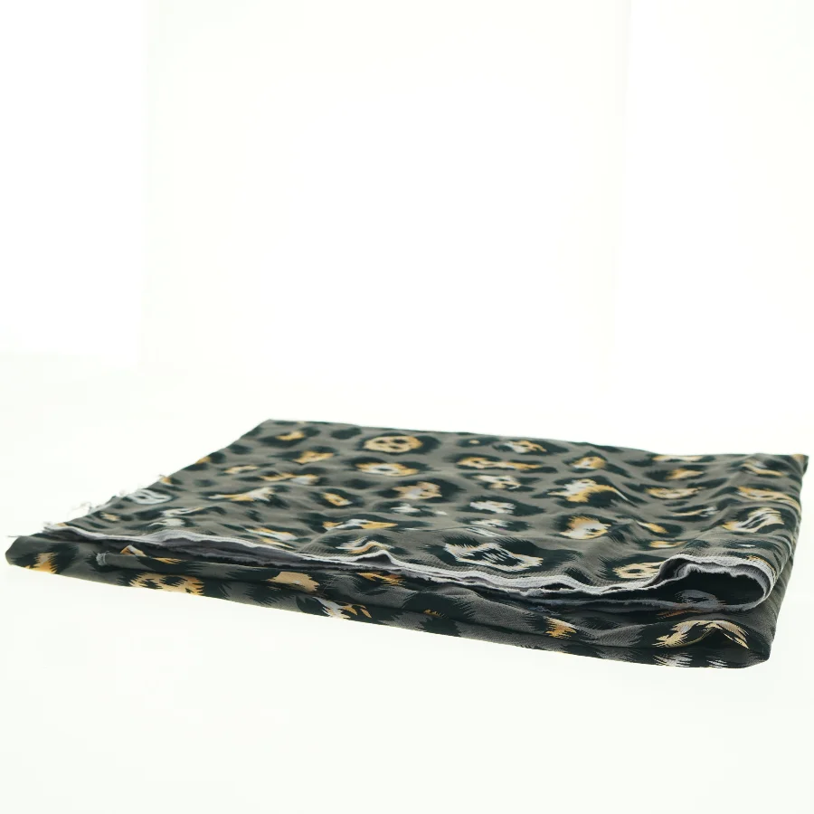 Dyreprint stof (str. 159 x, 142 cm)