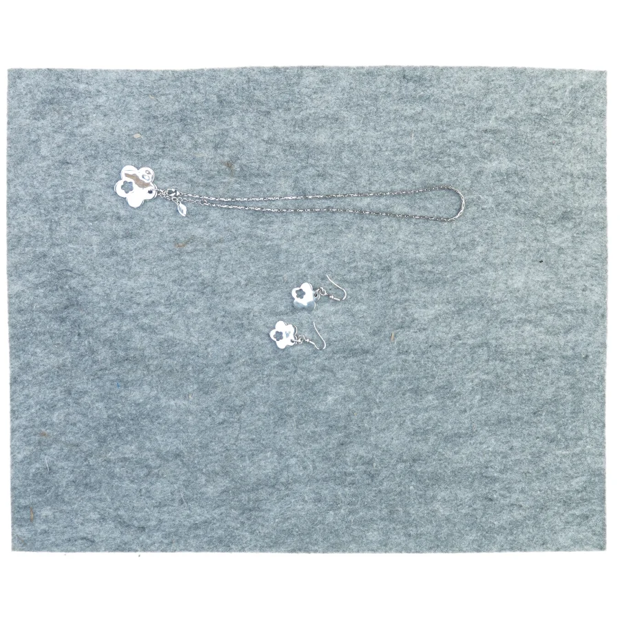 Halskæde og øreringe (str. 25 cm)