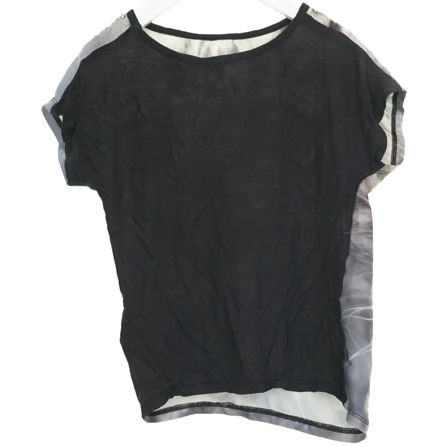Top fra H&M (str. 140 cm)