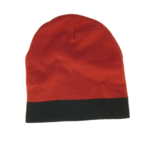 Rød Minnie Mouse børnehue fra Disney (str. 19 x 18 cm)