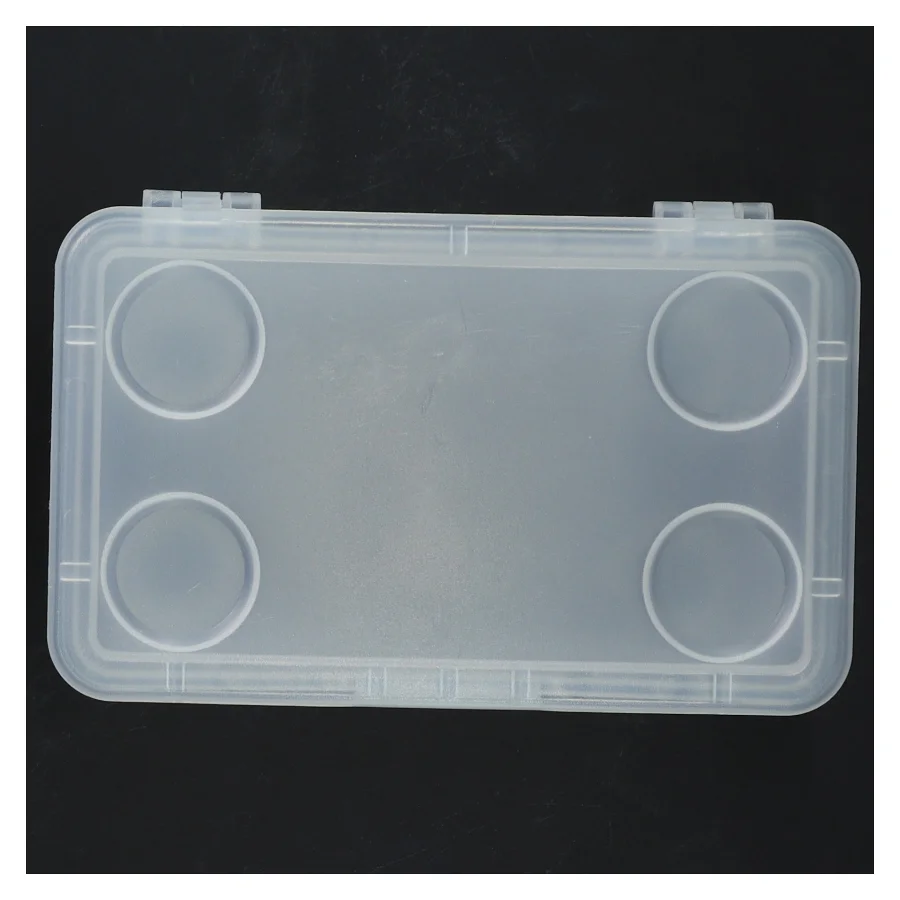 Plastikkasse med låg fra IKEA (str. 17x11x8 cm)