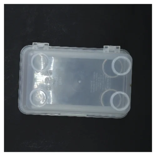 Plastikkasse med låg fra IKEA (str. 17x11x8 cm)