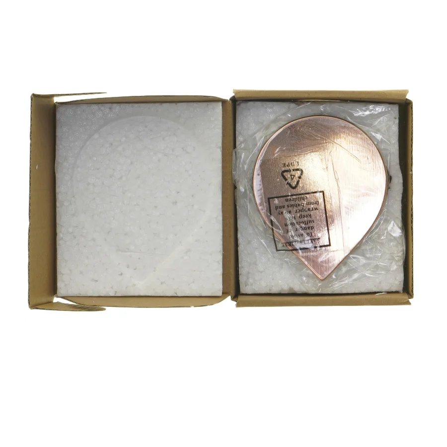 Smykkeskrin med spejl fra AYTM (str. Ø 8 cm)