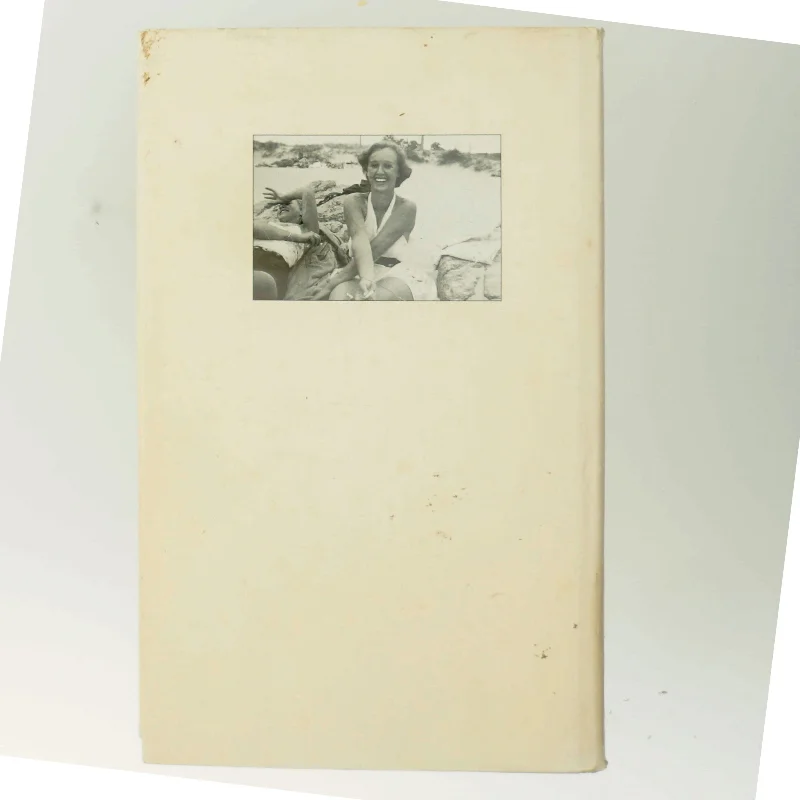 Kun en pige af Lise Nørgaard (Bog)