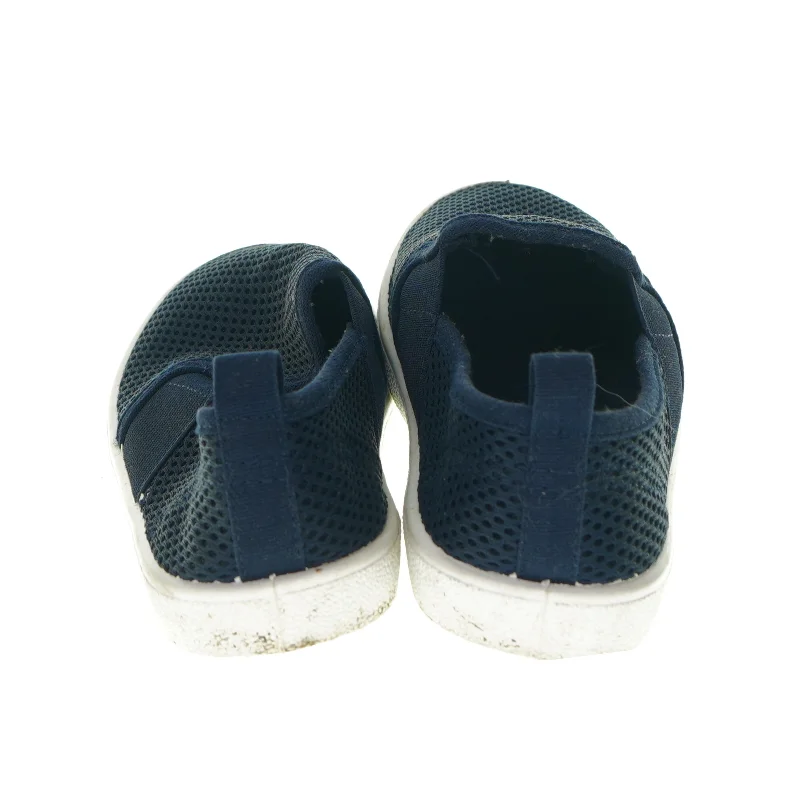 Sko fra H&M (str. 31)