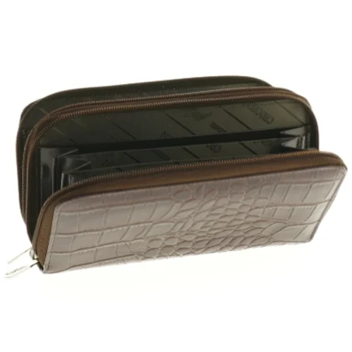 Brun krokodillepræget pung fra Lacoste (str. 21 x. 12 cm)