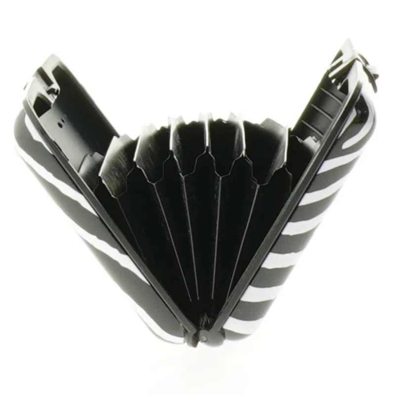 Zebra-mønstret etui (str. 11 x. 7,5 cm)