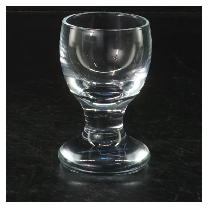 Glas (str. H. 7,5 cm)