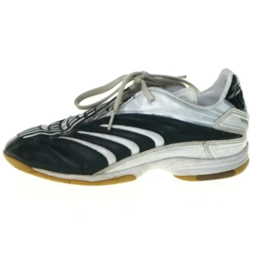 Sko fra Adidas (str. 35)