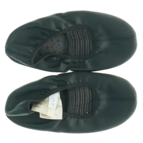 Sorte balletsko til børn fra H&M (str. 28)