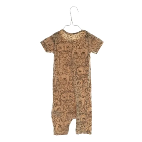 Heldragt fra Soft Gallery (str. 24 mdr.)