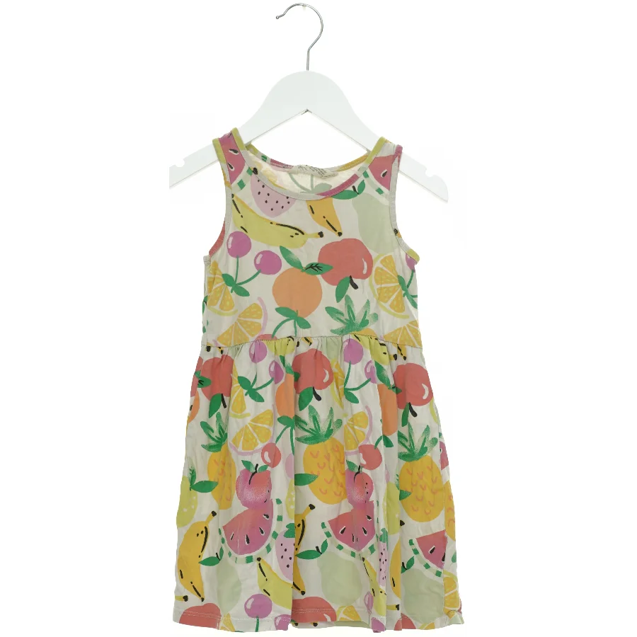 Kjole fra H&M (str. 110-116 cm)