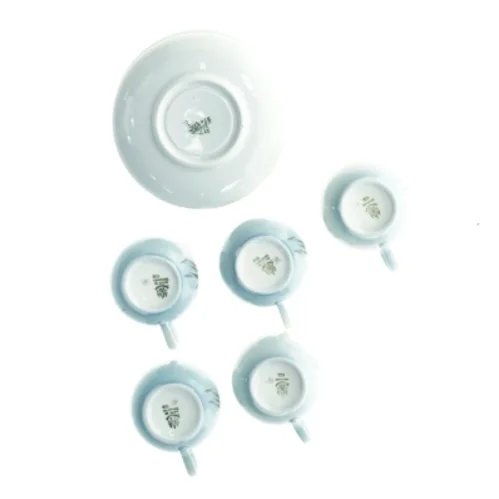 Stel med kopper og underkopper, Blå kornblomst, demeter fra Bing Og Grøndahl (str. Diameter 13,5 cm h 7 cm)