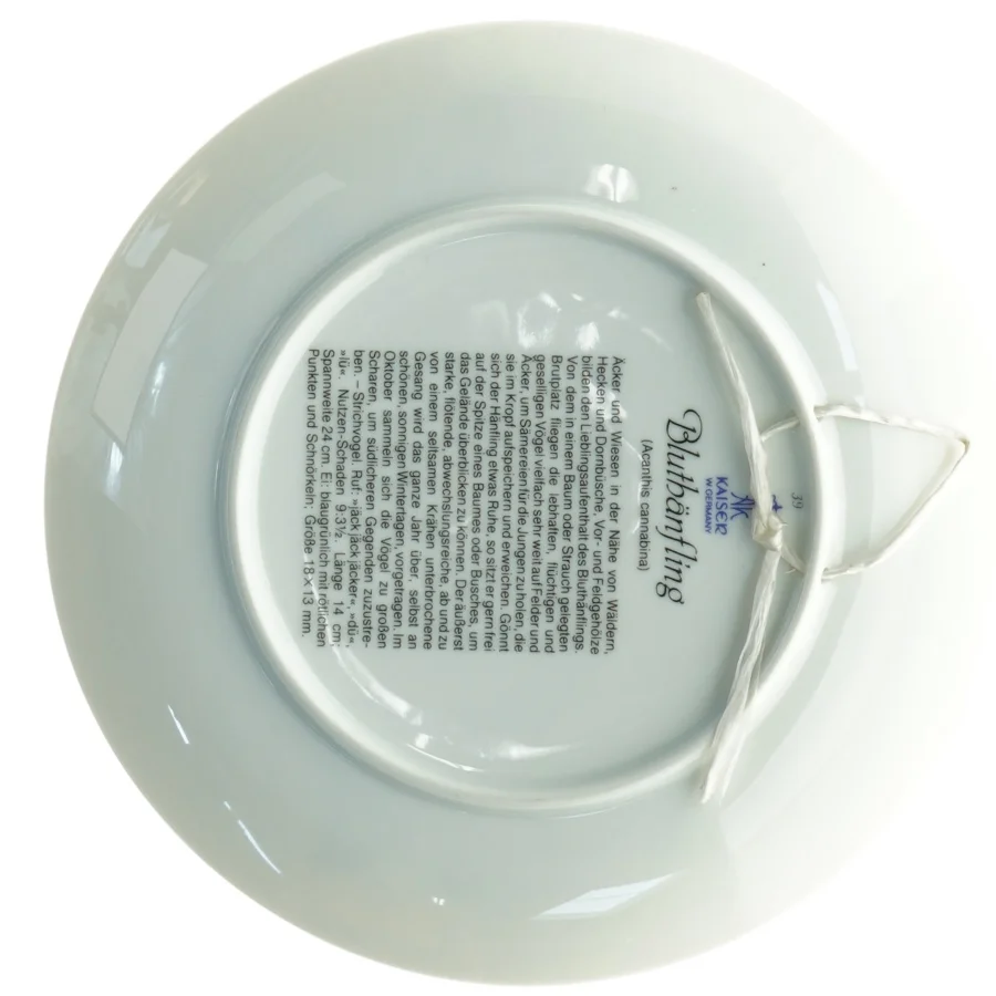 Dekorativ porcelænstallerken med fuglemotiv fra Kaiser (str. Diameter 20 cm)