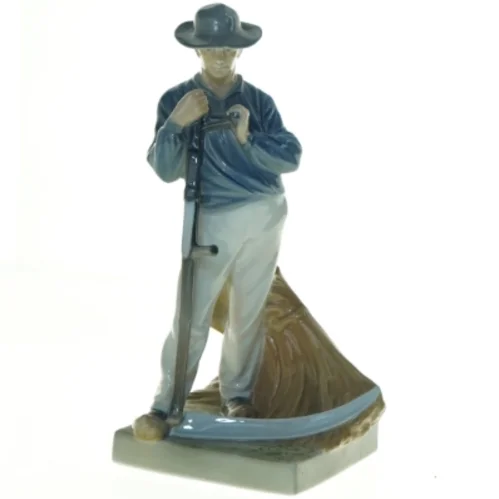 Porcelænsfigur Mand med le fra Royal Copenhagen (str. 25 x 13 cm)