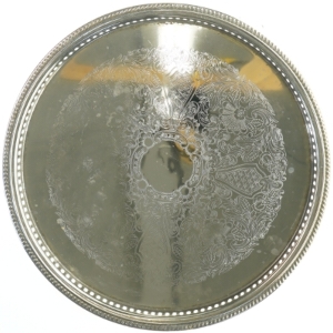 Rundt metalbakke med mønster (str. Ø 32 cm)