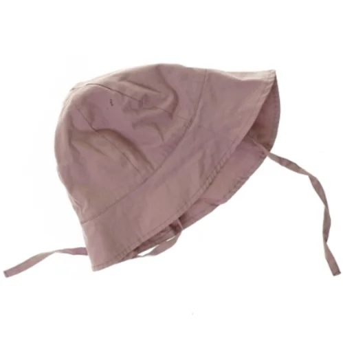 Børne hat fra Namnet (str. 50)