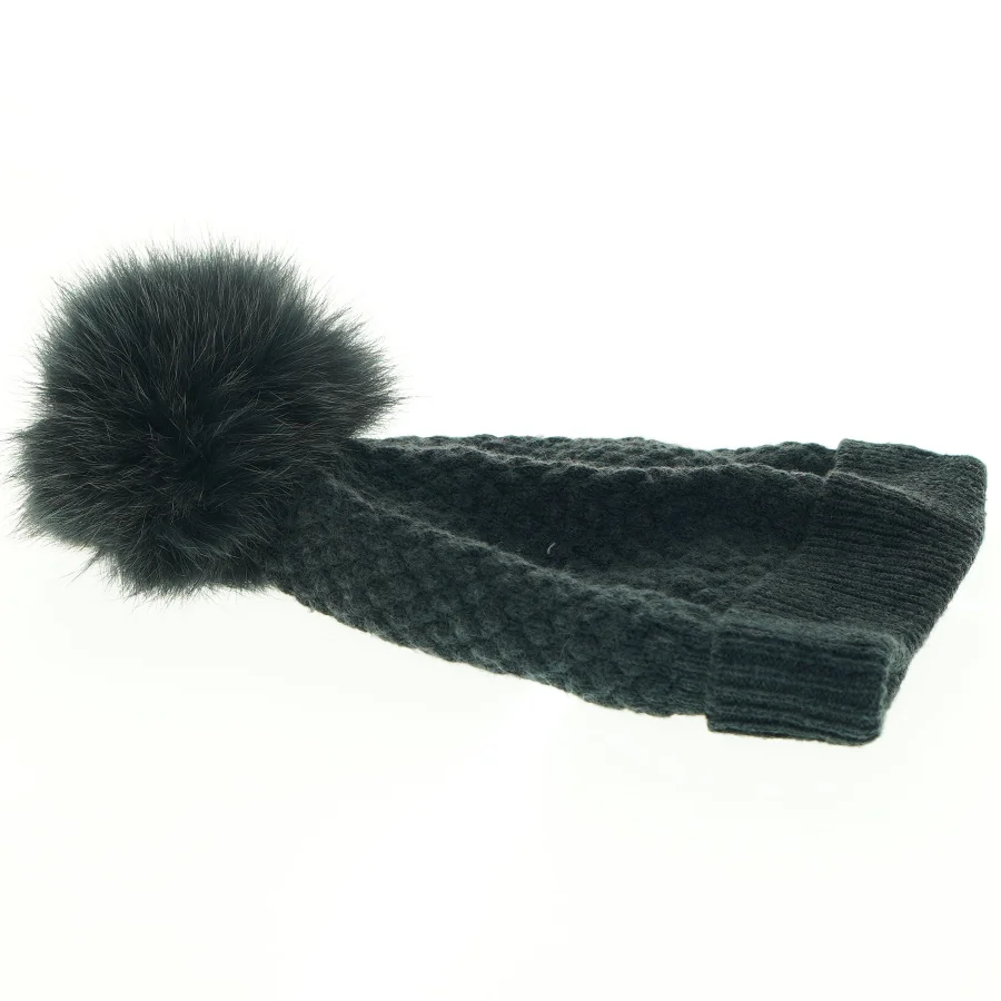 Strikhue med pelskvast fra mp Denmark (str. 51-53)