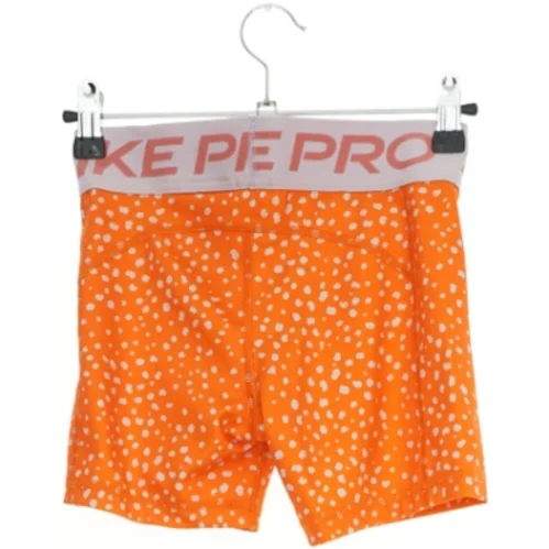 Nye shorts fra Nike (str. 134 cm)