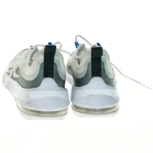 Sneakers fra Nike (str. 35,5)