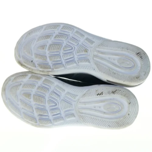 Sneakers fra Nike (str. 35,5)