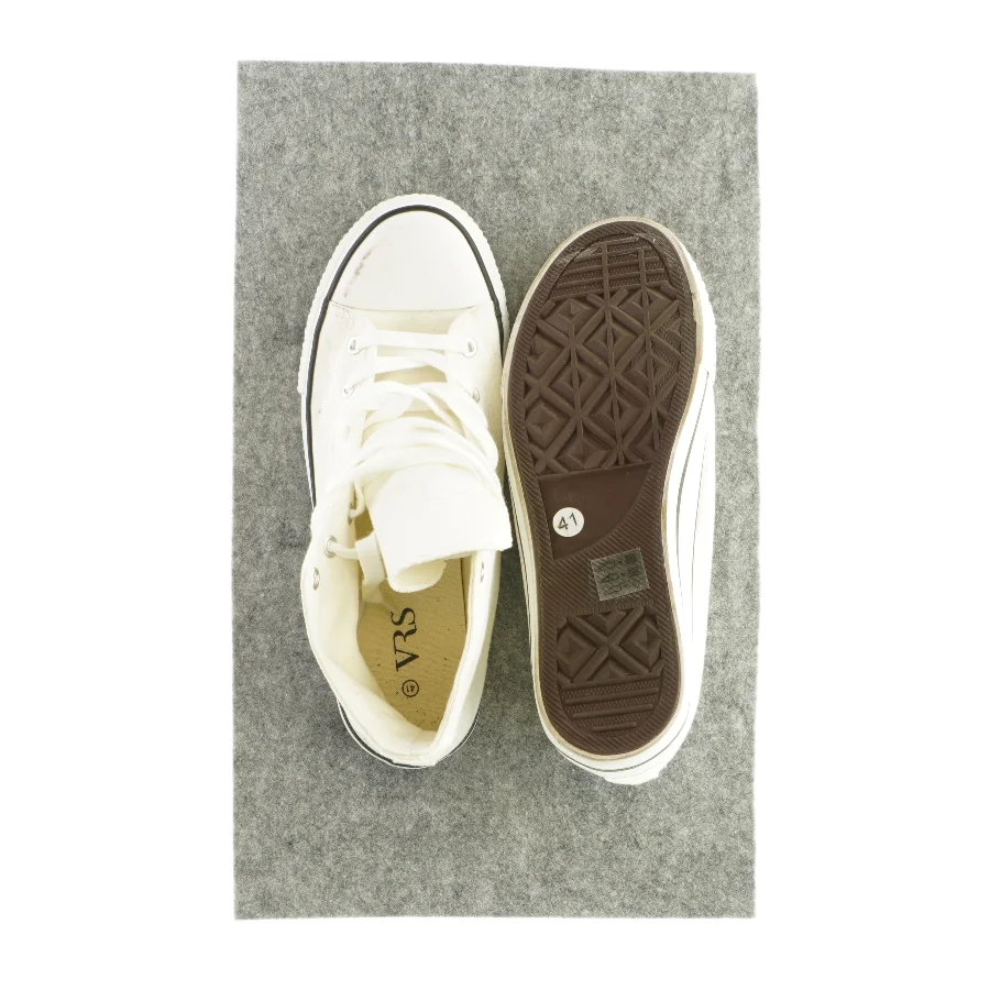 Sneakers fra VRS 