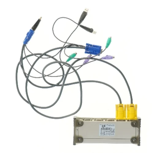 Aten KVM-switch med kabler fra Aten (str. 21x9 cm)
