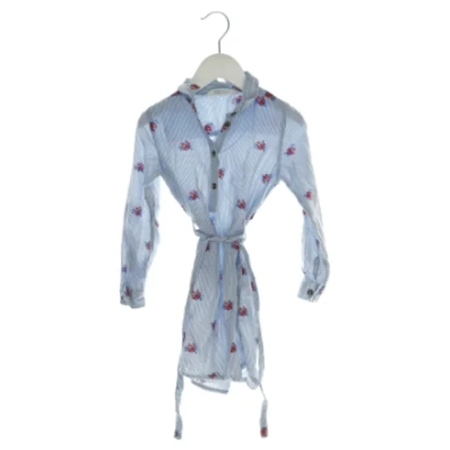 Kjole fra H&M (str. 110)