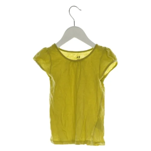 Bluse fra H&M (str. 110-116)