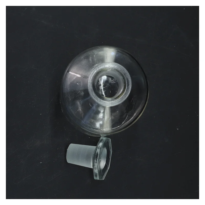 Glasflaske med prop (str. 17x8,5 cm)