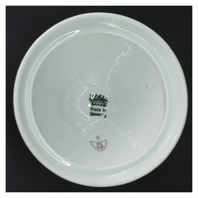 Porcelænsskål med guldkant fra Vielleicht Uhls (str. Ø 9 cm)