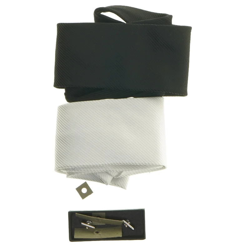 Sæt med slips og manchetknapper (str. 152 cm)