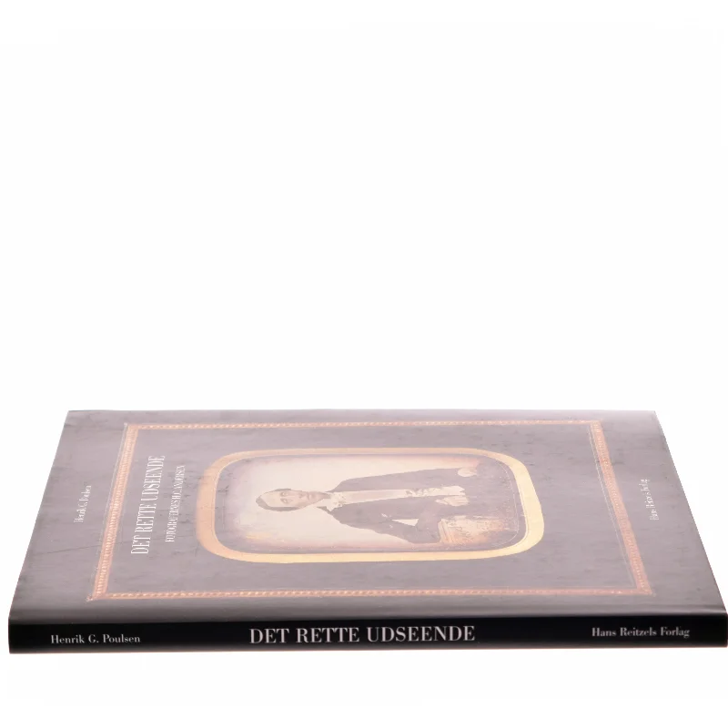 Det rette udseende af Henrik G. Poulsen (Bog) fra Hans Reitzels Forlag