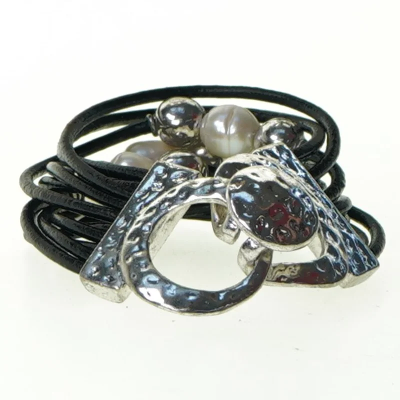 Armbånd (str. 18 x 3 cm)