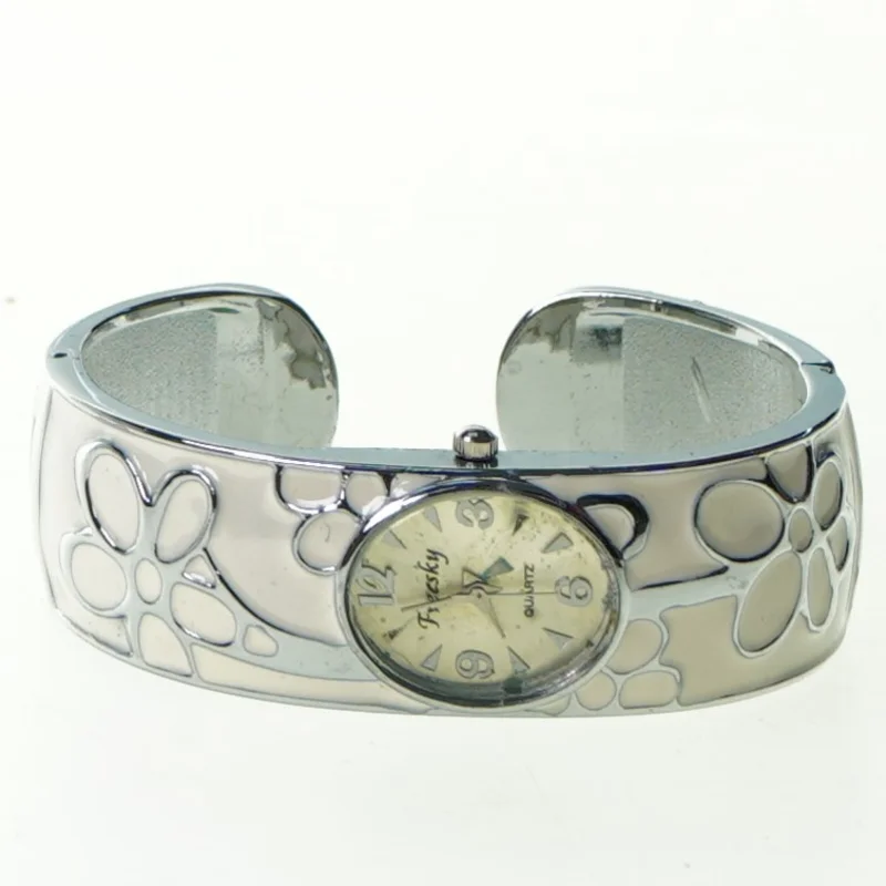 Armbånds-ur fra Free Sky (str. 7 x 5 cm)