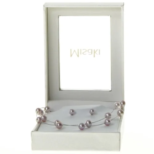 Halskæde og øreringe med perler fra Misaki (str. 11 x 8 x 4 cm)