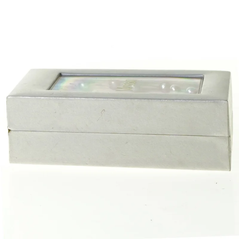 Halskæde og øreringe med perler fra Misaki (str. 11 x 8 x 4 cm)