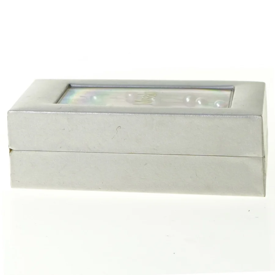 Halskæde og øreringe med perler fra Misaki (str. 11 x 8 x 4 cm)