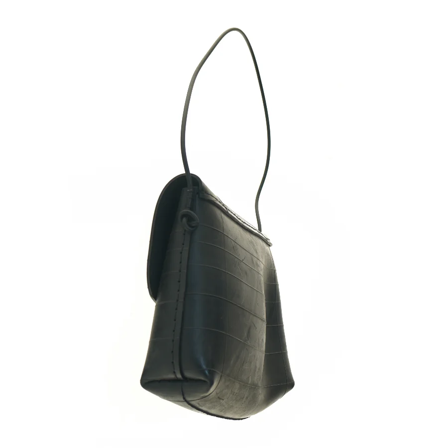 Sort håndtaske (str. 26x7x30 cm)