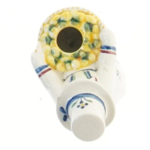 Keramisk figur med blomsterdekoration (str. 15 cm)